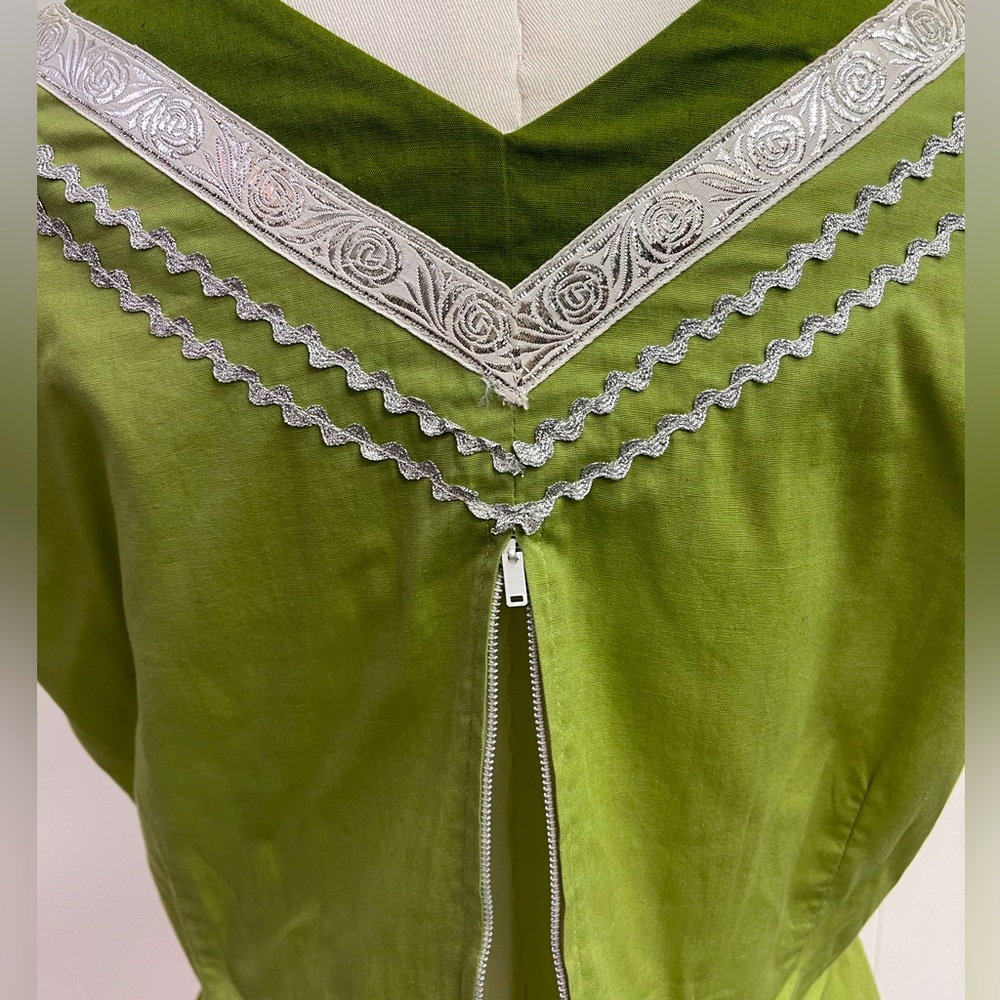Vintage 1950’s Pea Green PATIO SET Cotton Skirt Set, western, cowgirl, ricrac - Picture 7 of 7